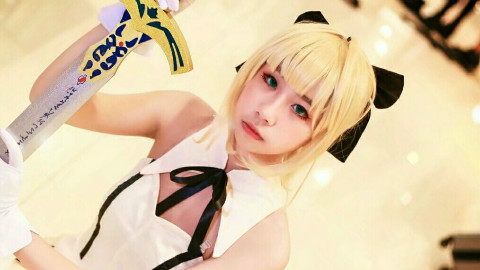 【肉肉】girls~saber cos加高跟鞋挑战,第二作~~